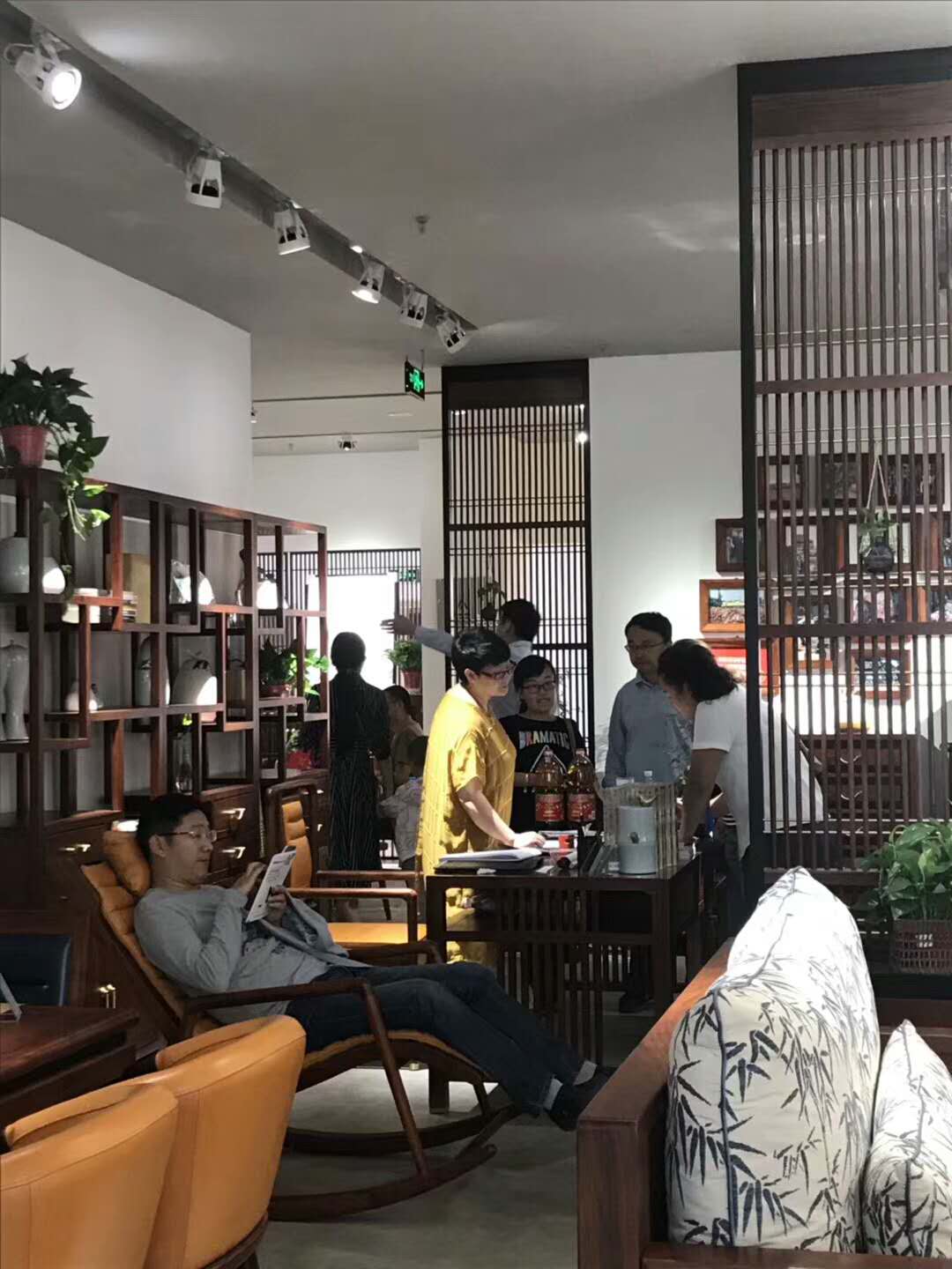 庆贺宜宾花梨院子二店，胡桃里店盛大开业